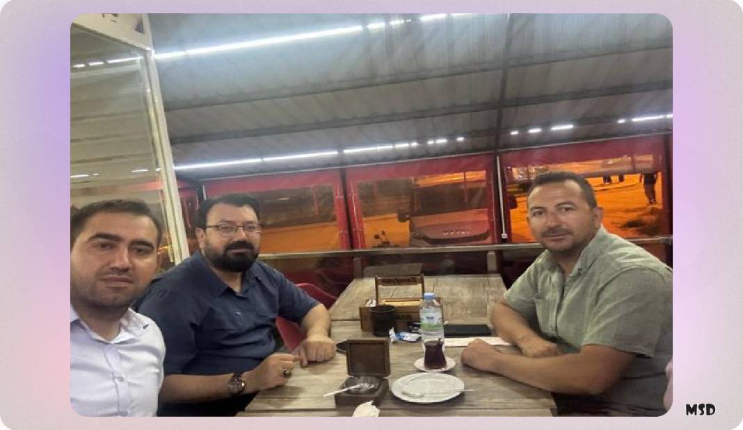 İş insanları bir arada 2